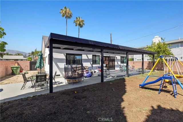 14862 Envoy, Sylmar, CA 91342