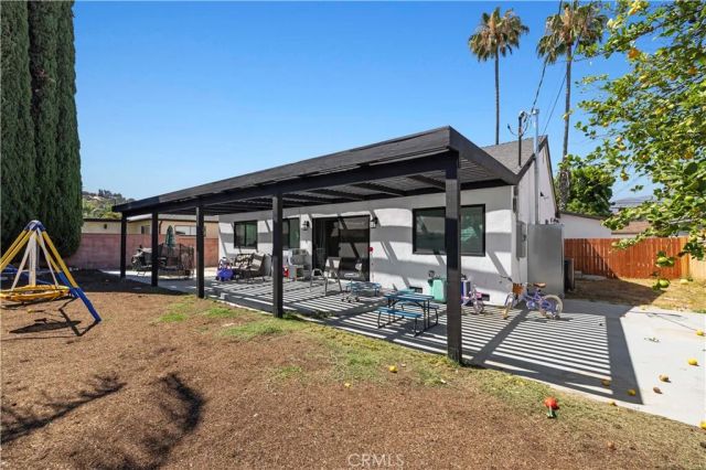 14862 Envoy, Sylmar, CA 91342