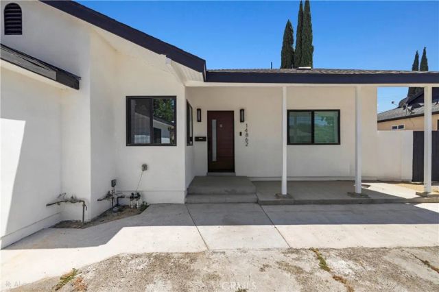 14862 Envoy, Sylmar, CA 91342