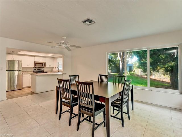 205 Georgetown BLVD 23, Naples, FL 34112