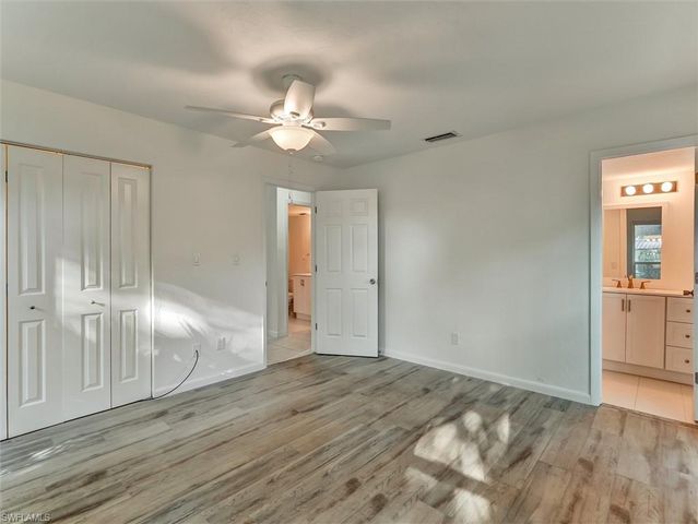 205 Georgetown BLVD 23, Naples, FL 34112
