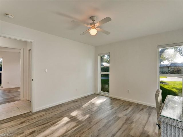 205 Georgetown BLVD 23, Naples, FL 34112