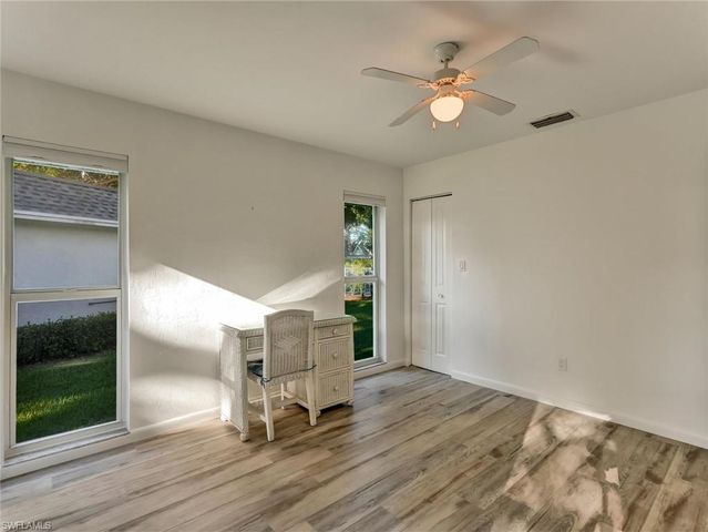 205 Georgetown BLVD 23, Naples, FL 34112