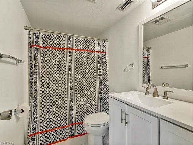 205 Georgetown BLVD 23, Naples, FL 34112