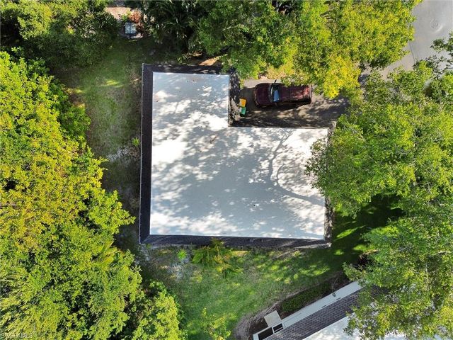 205 Georgetown BLVD 23, Naples, FL 34112