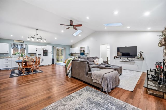 112 Willadell Rd, Delaware Twp, PA 16154