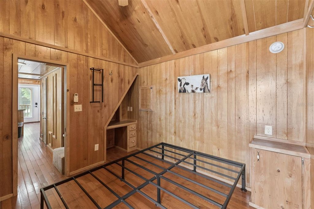Image 12 of property listing at 1140 BUCKLES ROAD, Pierson, FL 32180