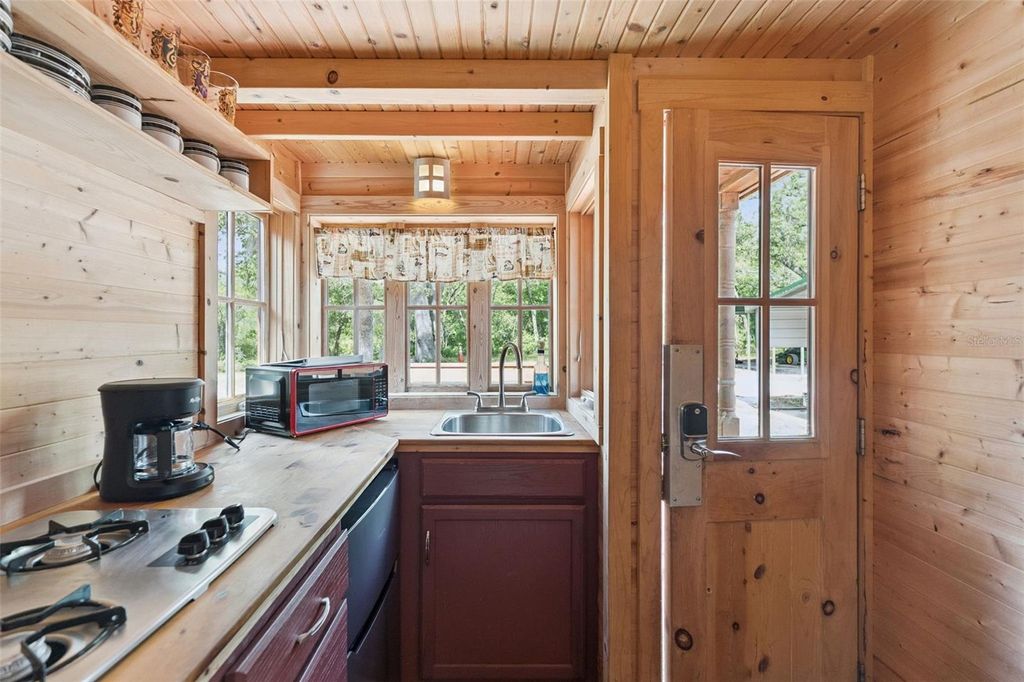 Image 20 of property listing at 1140 BUCKLES ROAD, Pierson, FL 32180