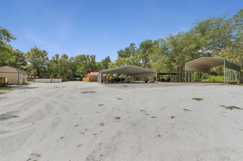 Image 29 of property listing at 1140 BUCKLES ROAD, Pierson, FL 32180