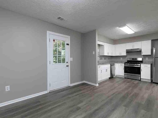4040 Laurie Jo Drive, Marietta, GA 30008