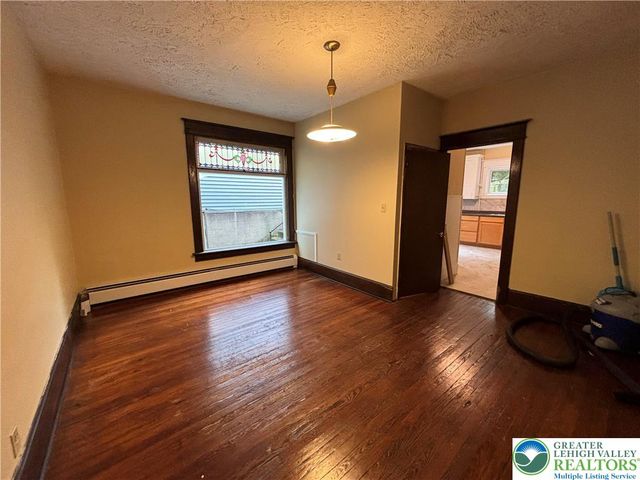 613 South Main Street, Bangor Boro, PA 18013