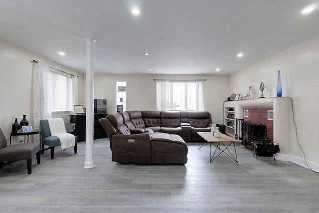 6 Danforth St, Lawrence, MA 01843