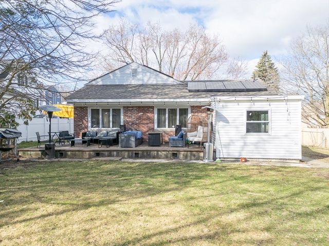 6 Danforth St, Lawrence, MA 01843