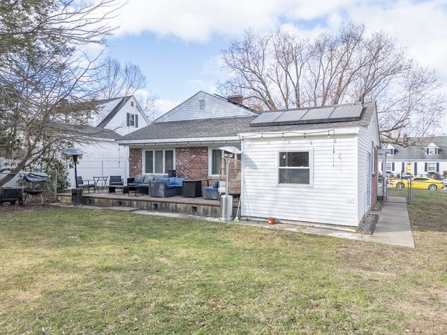 6 Danforth St, Lawrence, MA 01843
