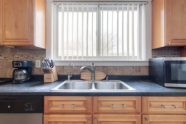 6 Danforth St, Lawrence, MA 01843