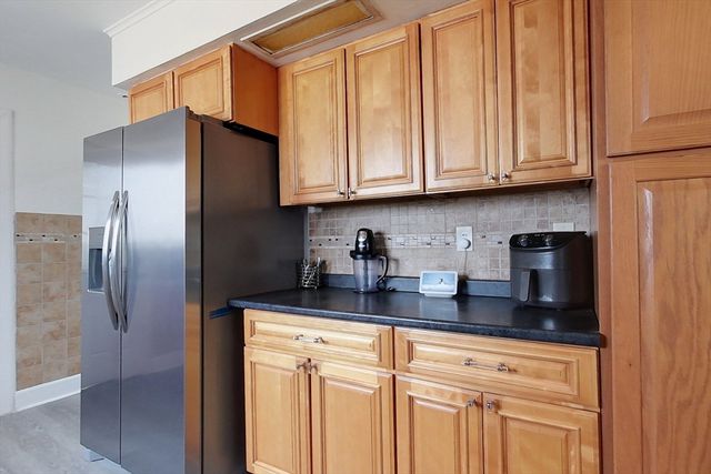 6 Danforth St, Lawrence, MA 01843