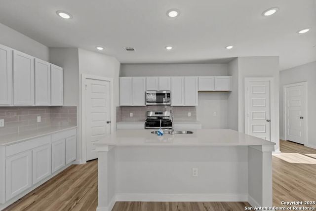 10735 Fairchild Way, San Antonio, TX 78109