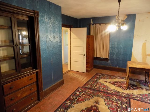 165 Main Street, Plymouth, CT 06786