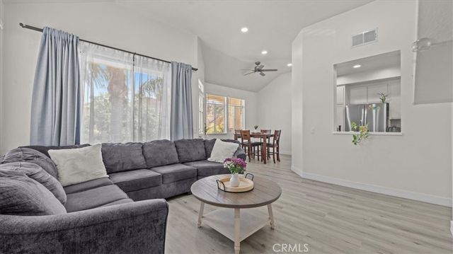 3190 Puesta Del Sol Court 201, Corona, CA 92882