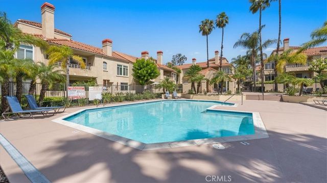 3190 Puesta Del Sol Court 201, Corona, CA 92882