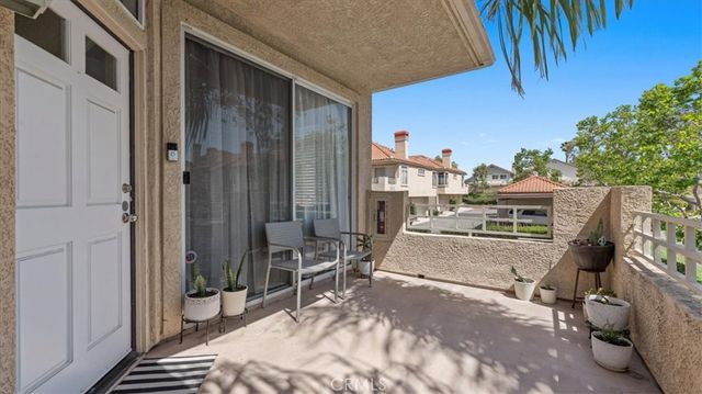 3190 Puesta Del Sol Court 201, Corona, CA 92882