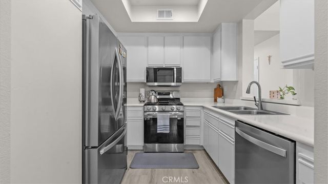 3190 Puesta Del Sol Court 201, Corona, CA 92882