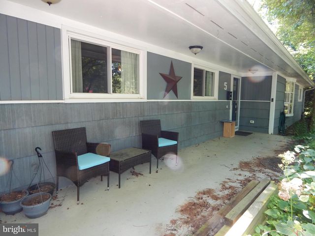 5 SUNNYDALE WAY, Reisterstown, MD 21136