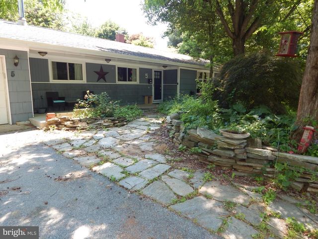 5 SUNNYDALE WAY, Reisterstown, MD 21136