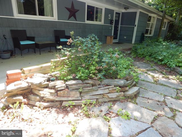 5 SUNNYDALE WAY, Reisterstown, MD 21136