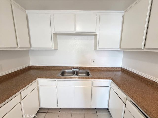 1056 E Phillips A, Pomona, CA 91766
