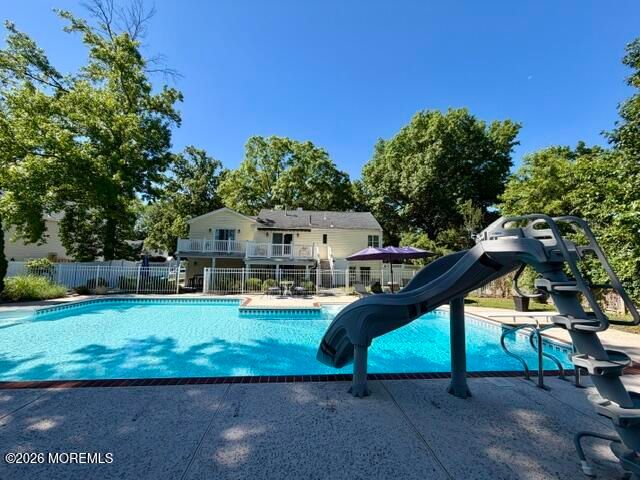 19 Maplewood Drive, Middletown, NJ 07748