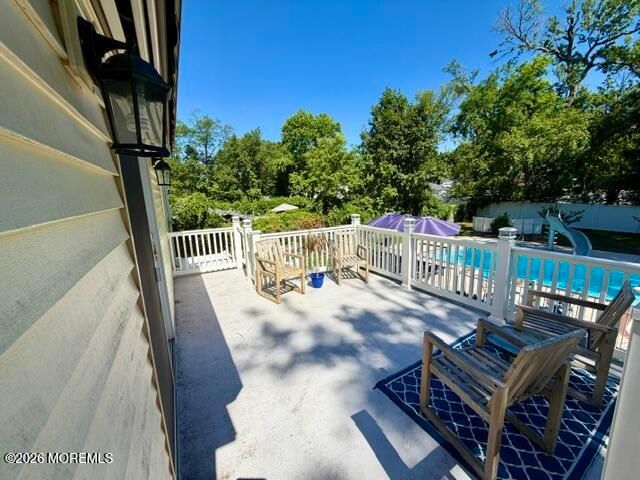 19 Maplewood Drive, Middletown, NJ 07748