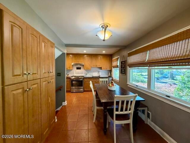 19 Maplewood Drive, Middletown, NJ 07748