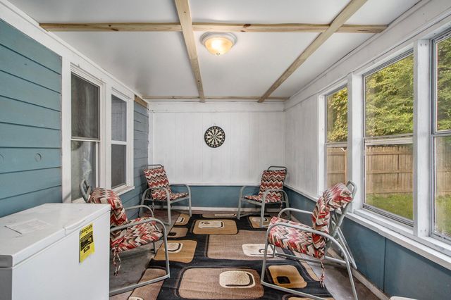 2105 Gull Road Road, Kalamazoo Twp, MI 49048