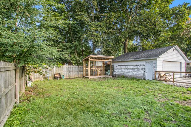 2105 Gull Road Road, Kalamazoo Twp, MI 49048