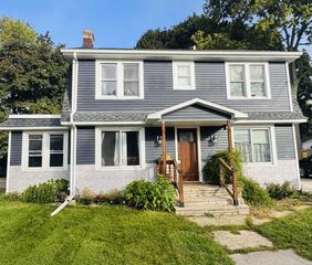 2105 Gull Road Road, Kalamazoo Twp, MI 49048