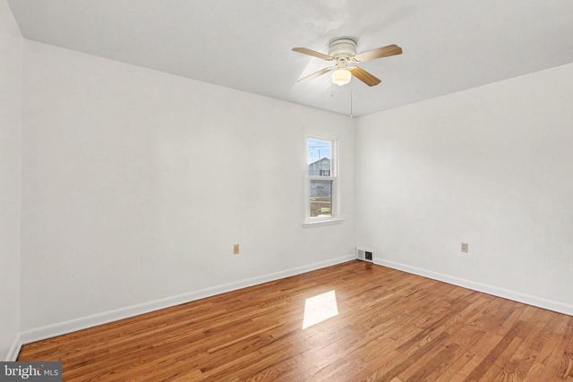 100 NISSLEY DR, Middletown, PA 17057