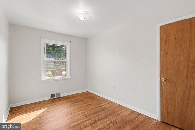 100 NISSLEY DR, Middletown, PA 17057