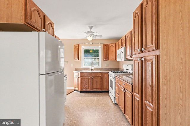 100 NISSLEY DR, Middletown, PA 17057