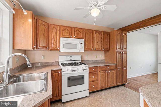 100 NISSLEY DR, Middletown, PA 17057