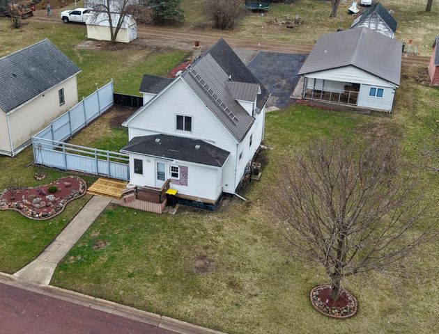 736 Cedar Avenue, Westbrook, MN 56183
