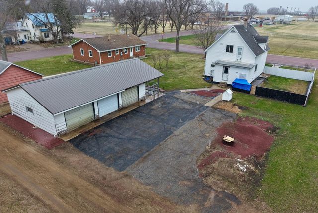 736 Cedar Avenue, Westbrook, MN 56183