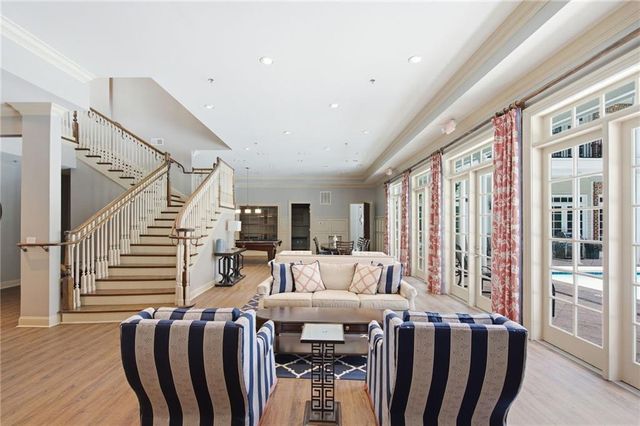 1147 Glenridge Place NE, Atlanta, GA 30342