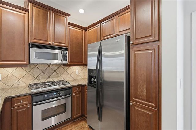 1147 Glenridge Place NE, Atlanta, GA 30342