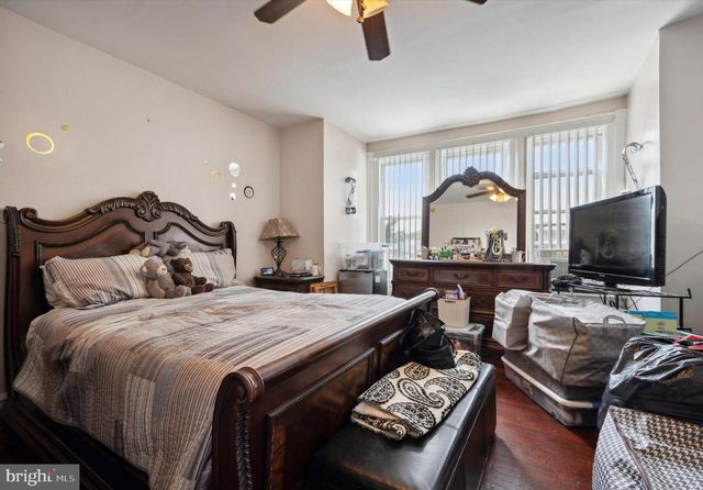 1337 S 54TH ST, Philadelphia, PA 19143