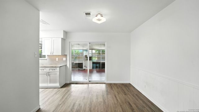 201 meadow, Schertz, TX 78154