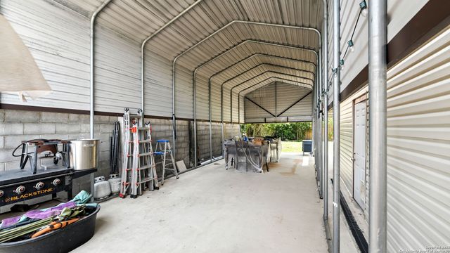 201 meadow, Schertz, TX 78154