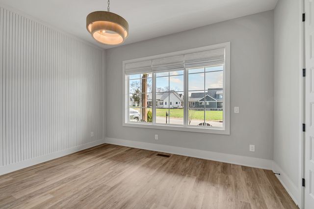 155 Hammock Dr, Winchester, TN 37398