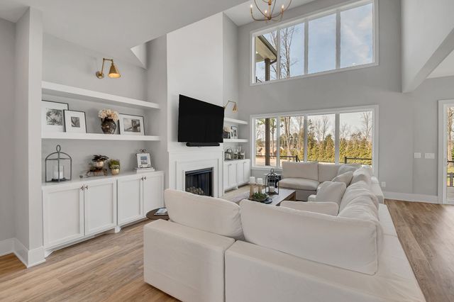 155 Hammock Dr, Winchester, TN 37398