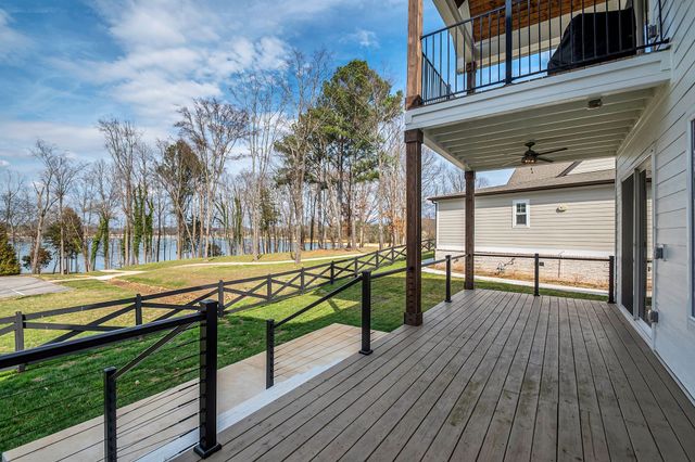 155 Hammock Dr, Winchester, TN 37398